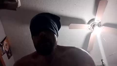 kokpumpluv online show from January 8, 9:00 am