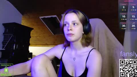 Valou online show from October 7, 6:49 pm