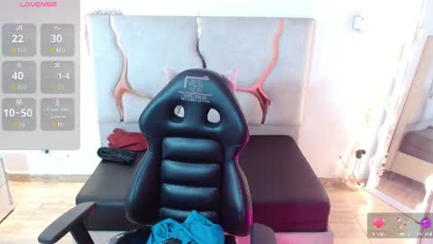 kolyn_tay online show from August 5, 7:06 pm