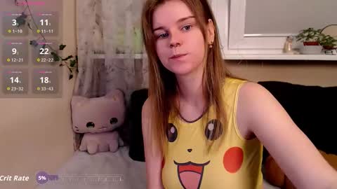 Snapshot of komorebbi chatting on September 8, 11:15 pm Marta online show from September 8, 11:15 pm