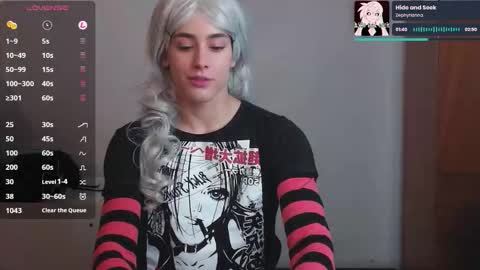 Snapshot of koneko_nya chatting on October 31, 6:20 pm Riley online show from October 31, 6:20 pm