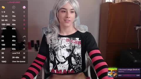  Riley  online show from April 9, 8:03 pm