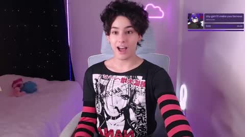 Snapshot of koneko_nya chatting on May 30, 9:01 pm Riley online show from May 30, 9:01 pm