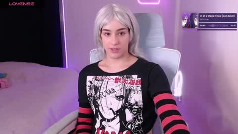 Snapshot of koneko_nya chatting on June 5, 9:20 pm Riley online show from June 5, 9:20 pm