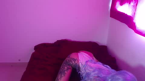 konekokawai online show from February 26, 6:40 pm