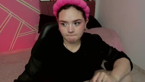 Snapshot of koning_moretti chatting on May 23, 4:07 am camila online show from May 23, 4:07 am