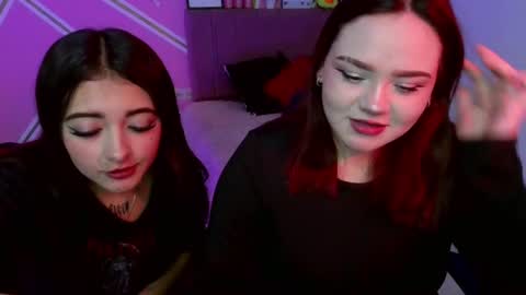 Snapshot of koning_moretti chatting on July 20, 10:01 pm camila online show from July 20, 10:01 pm