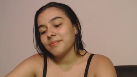 konnie_adan online show from February 14, 12:40 am