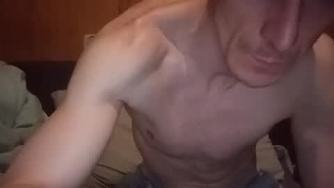 Snapshot of konrado789 chatting on May 1, 12:26 am konrado789 online show from May 1, 12:26 am