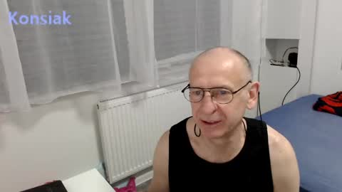 Snapshot of konsiak chatting on April 29, 6:47 pm Komsiak online show from April 29, 6:47 pm