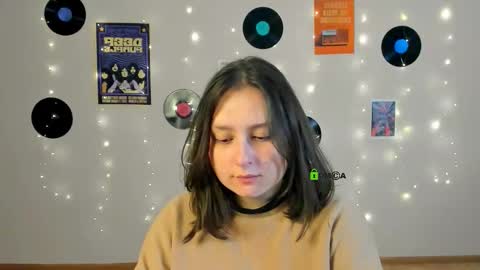 Snapshot of kora_cosmo chatting on February 5, 1:49 pm shy Kora online show from February 5, 1:49 pm