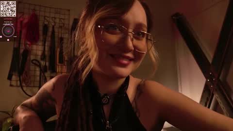 Snapshot of koracrosbie chatting on November 29, 1:36 pm Kora TG channel online show from November 29, 1:36 pm