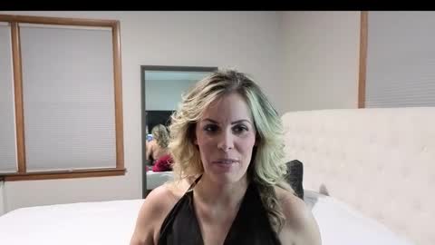 KoraLynn777 online show from December 3, 3:25 am