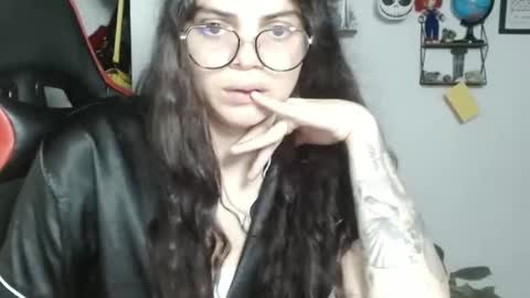 Karoll online show from February 18, 3:21 am