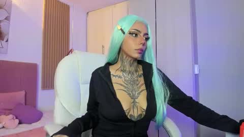 Snapshot of korarousee chatting on October 16, 1:34 pm Kora online show from October 16, 1:34 pm