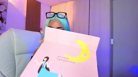 Snapshot of korarousee chatting on October 30, 1:23 pm Kora online show from October 30, 1:23 pm