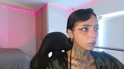 Snapshot of korarousee chatting on November 8, 12:49 pm Kora online show from November 8, 12:49 pm