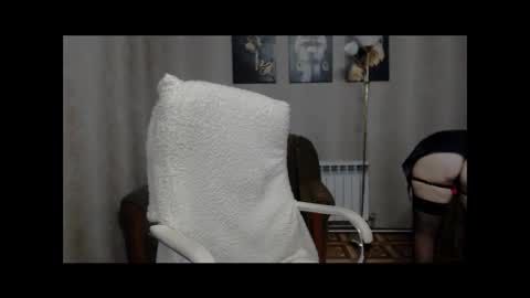 Snapshot of koroleva70 chatting on September 13, 10:04 am VIKA online show from September 13, 10:04 am