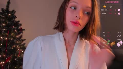 Snapshot of kossie_ chatting on December 4, 12:03 pm kossie_ online show from December 4, 12:03 pm