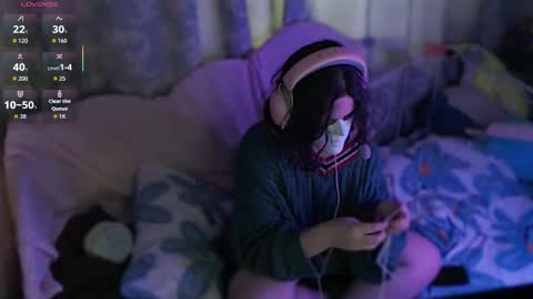 Snapshot of kotennya chatting on November 25, 10:59 am fancy cat online show from November 25, 10:59 am