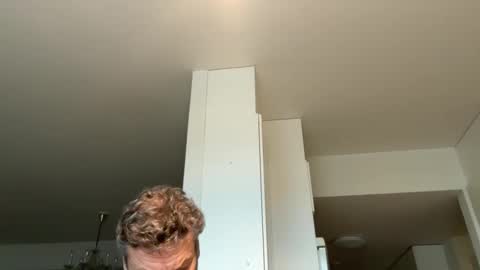 kovapoika online show from March 3, 12:11 pm