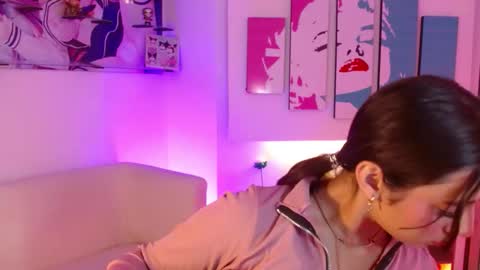 Elizabeth online show from February 20, 12:05 pm