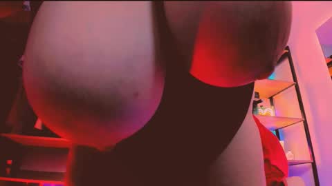 Khloe online show from March 12, 4:51 am