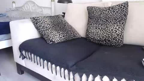 Snapshot of kral_mert chatting on October 21, 9:21 am Mert online show from October 21, 9:21 am