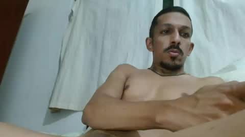 Snapshot of kravvek chatting on June 24, 6:07 pm kravvek online show from June 24, 6:07 pm