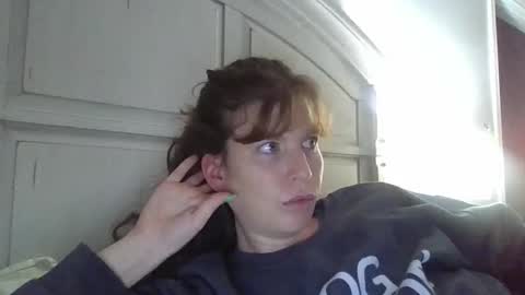 Snapshot of krazyred1027 chatting on February 21, 12:55 am krazyred1027 online show from February 21, 12:55 am