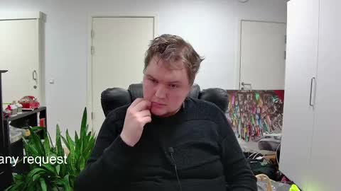 Snapshot of kresser199521 chatting on February 2, 3:07 pm Kristian online show from February 2, 3:07 pm