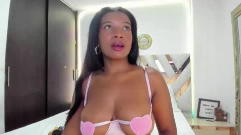 Snapshot of kriisvany_leroy chatting on September 14, 11:20 am Krisvany online show from September 14, 11:20 am