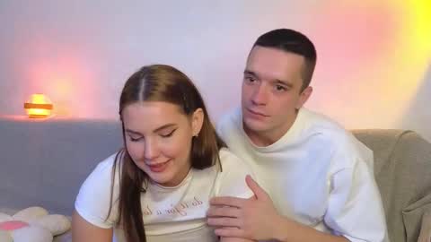 Kris Amelia online show from September 20, 1:34 pm