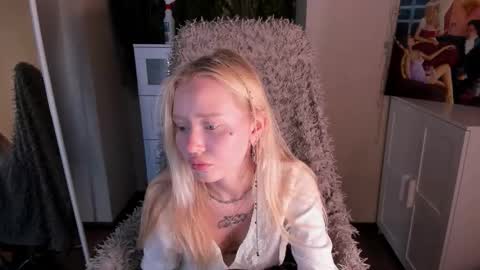 kris_grant online show from October 4, 10:24 am