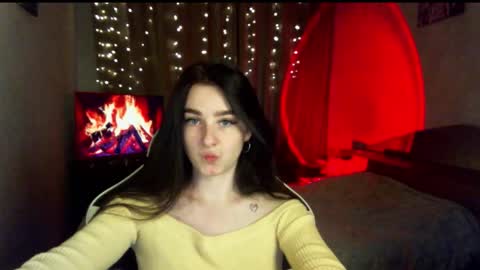 Snapshot of krisbadass chatting on October 8, 5:49 am Kris online show from October 8, 5:49 am