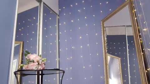 Snapshot of kriskras__ chatting on December 4, 5:17 am kriskras__ online show from December 4, 5:17 am