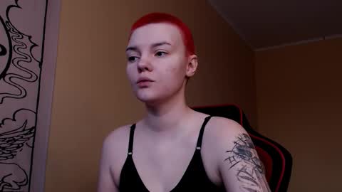 Snapshot of krisneal chatting on February 7, 9:24 am krisneal online show from February 7, 9:24 am