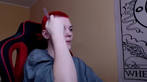 Snapshot of krisneal chatting on February 8, 9:02 am krisneal online show from February 8, 9:02 am