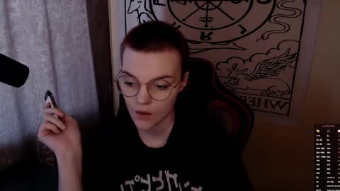 Snapshot of krisneal chatting on February 17, 8:55 am krisneal online show from February 17, 8:55 am