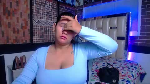 kriss_sweetboobs online show from October 7, 12:35 pm