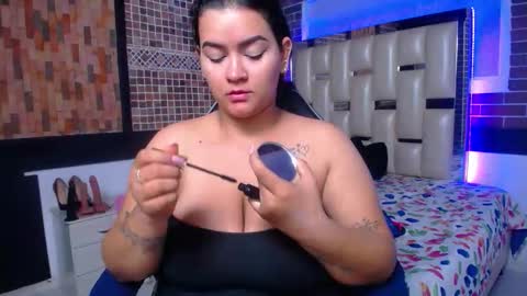 kriss_sweetboobs online show from October 9, 12:47 pm
