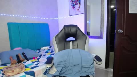 kriss_sweetboobs online show from February 20, 12:49 pm