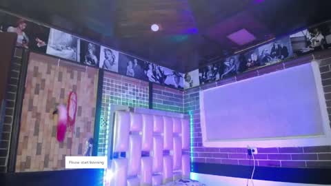 kriss_sweetboobs online show from April 12, 11:26 am