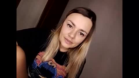 KrissSexi online show from November 1, 5:04 pm