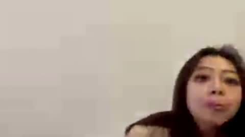 Kristen online show from April 15, 6:37 pm