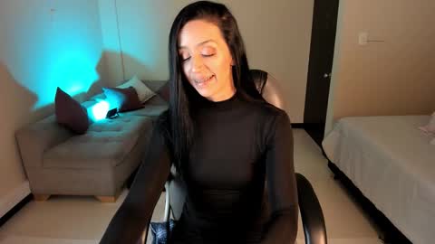 Sophia online show from February 5, 7:40 pm