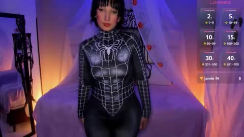 Kristen online show from October 17, 6:54 pm