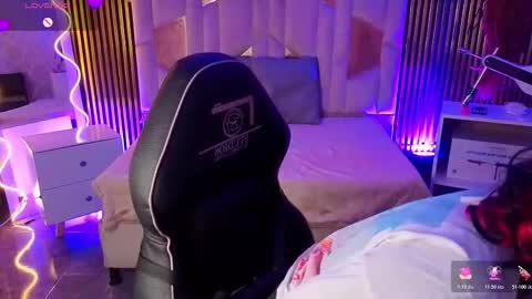 kristen_tay online show from March 14, 3:34 am