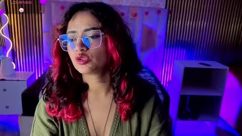 kristen_tay online show from March 30, 3:07 am