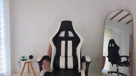 Kris online show from September 12, 6:19 pm